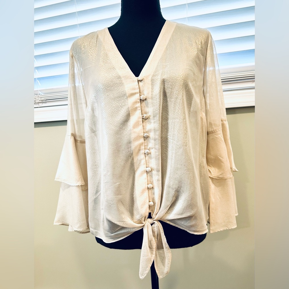 INC Cream/Gold Top